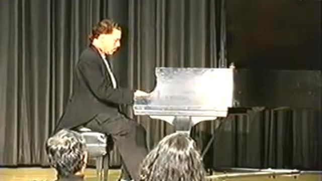 Pianist Mark Birnbaum Plays The Entertainer- Scott Joplin смотреть онлайн