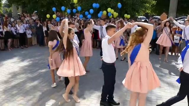 Выпускной вальс - ФЭЛ (11-2) - Dnepr Valse смотреть онлайн