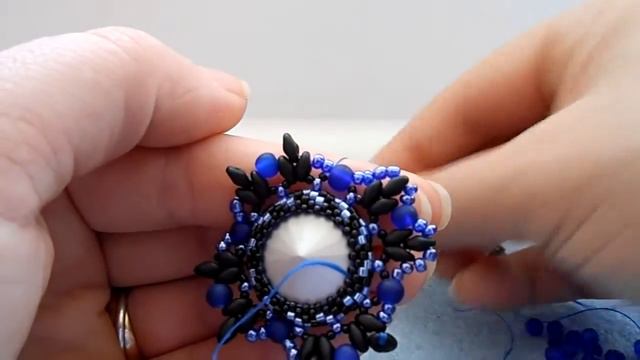 DIY- It- tutorial- Ciondolo Camelia con rivoli 18 mm смотреть онлайн