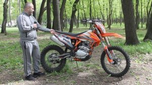 Обзор и отзыв о мотоцикле Мотоцикл Regulmoto Holeshot 300