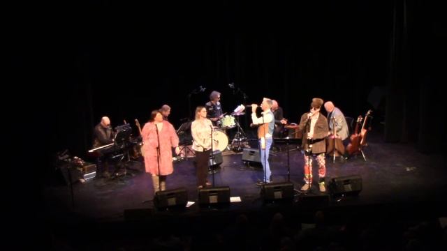 The Very Groovy Things - Live in Concert смотреть онлайн