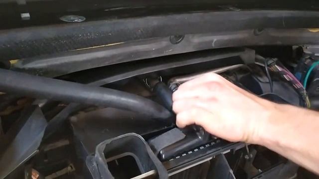 Ремонт печки отопителя на Мерседес W202, Mercedеs W202, замена радиатора.