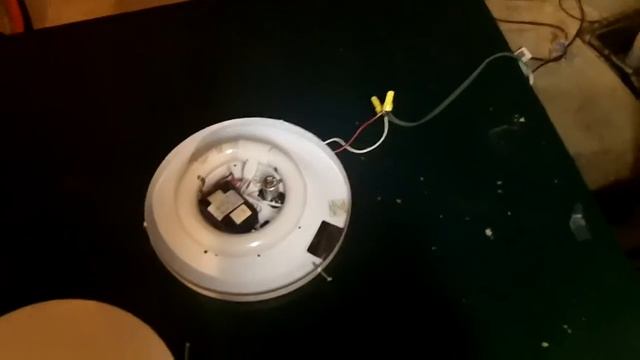 Fluorescent circline pre-heat fixture 20w смотреть онлайн