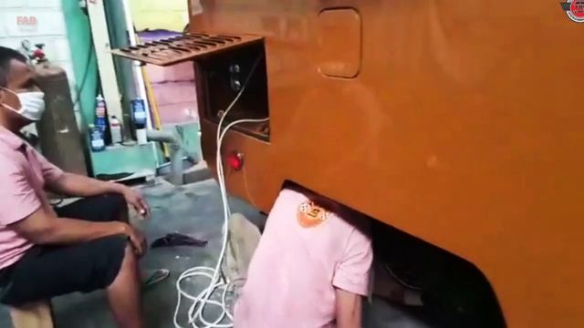 Build Volkswagen VW T2 Split Window Snail Camper Bus Bulli - Overhaulin Barn Find Frame off Restora смотреть онлайн
