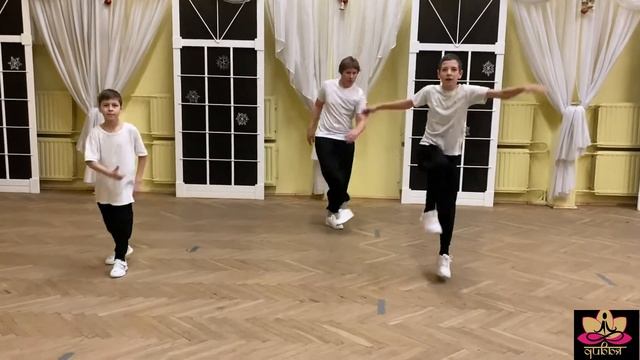 Shuffle dance and Divya смотреть онлайн