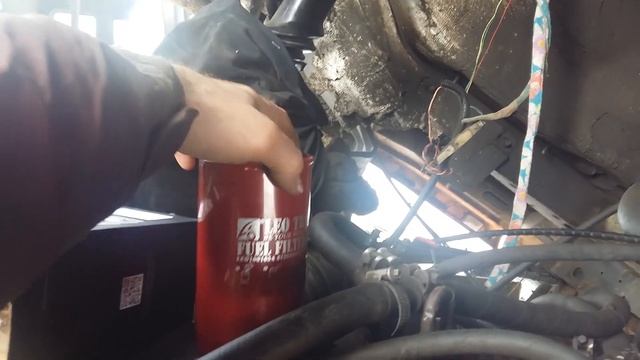 Замена фильтров на самосвале Шакман (shacman) смотреть онлайн