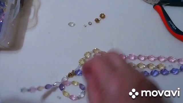 ?КОЛЬЕ ИЗ ХРУСТАЛЬНЫХ БУСИН?NECKLACE MADE OF CRYSTAL BEADS? смотреть онлайн