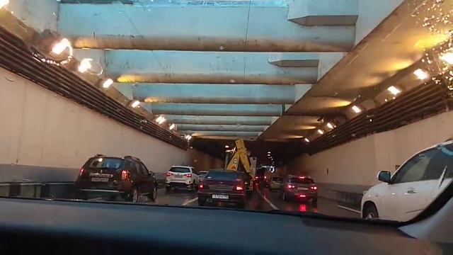 пробки в Москве в подземке смотреть онлайн
