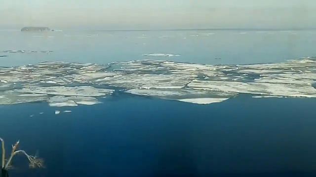 Владивосток Ледоход Море во льду 1 апреля 2021 г. Из Окна Поезда. От "Санаторной" до Владивостока ) смотреть онлайн