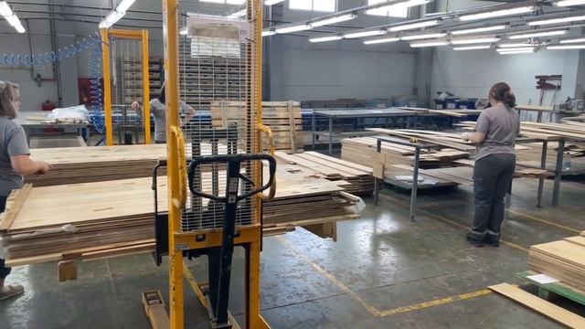 Как производят ПАРКЕТ? смотреть онлайн