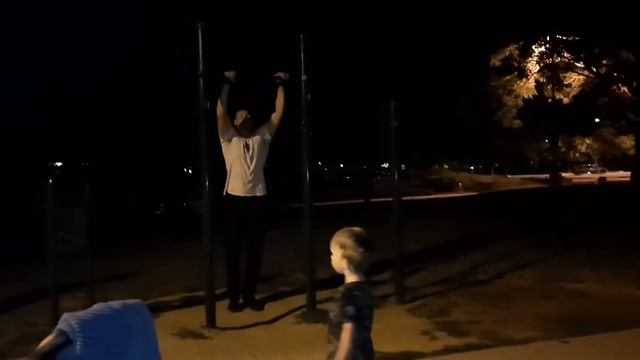 Как жена критикует мужа смотреть онлайн