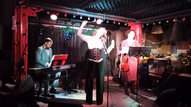 ДАРЬЯ ЛОВАТЬ. СТИХ ПРОГУЛКА, ПЕСНЯ В СИНЕМ И ДАЛЕКОМ ОКЕАНЕ. смотреть онлайн