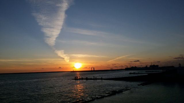 Чёрное море Сочи Пляж смотреть онлайн