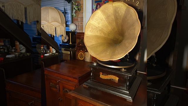 In Diesen Heiligen Hallen. Alexander Kipnis. Berlin State Orchestra. HMV 78rpm. Horn Gramophone смотреть онлайн