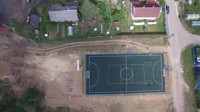 Нежново над конц и спорт площадками смотреть онлайн