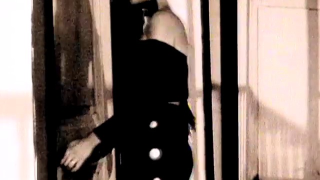 Depeche Mode - Personal Jesus смотреть онлайн