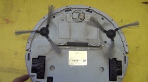 Робот пылесос Midea VCR03W, постоянно работает щетка, замена транзистора.