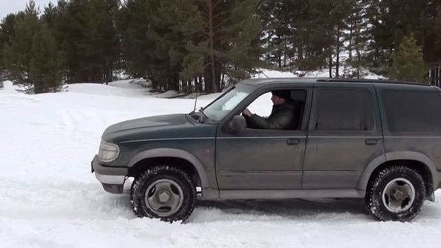 Ford Explorer 2 в снегу смотреть онлайн
