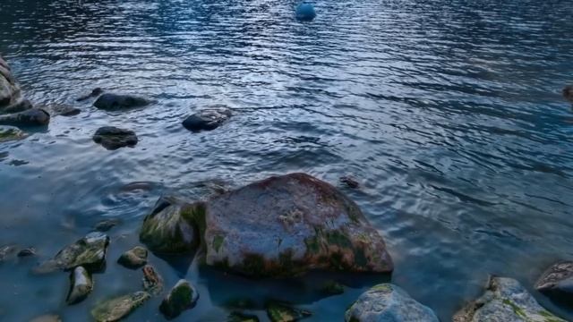 Устроившись в богатый дом решила примерить свадебное платье дочери богача, а едва она открыла шкаф смотреть онлайн