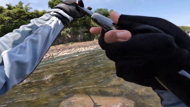 【渓流釣り】自己流提灯毛鉤仕掛けで本流ヤマメが釣れたのだ!!｜簡単本流仕掛け／延べ竿でユーロニンフ смотреть онлайн
