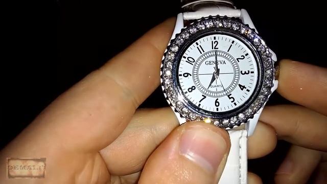 Супермодные женские часы с инкрустацией горного хрусталя из Китая (Aliexpress) смотреть онлайн