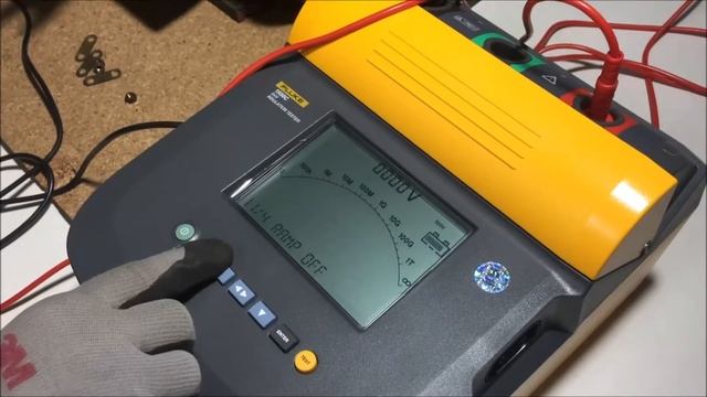 MEDIDOR DE AISLAMIENTO FLUKE 1550C-FC смотреть онлайн