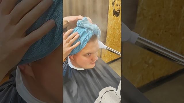 Fade haircut . Fresh cut. (Как стричь лезвием)Работа с лезвием.(мужская стрижка) fast fade #omg смотреть онлайн
