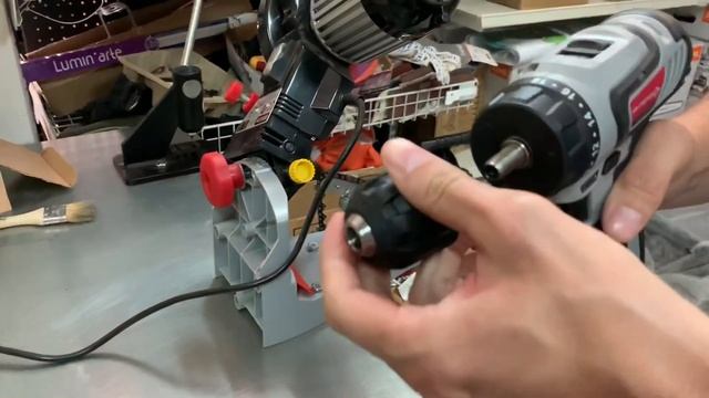 Как снять патрон на шуруповёрте? смотреть онлайн