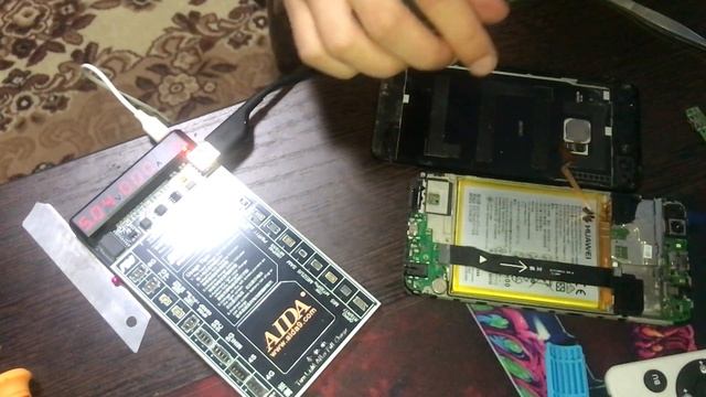 Huawei Fig Lx1 не реагирует на зарядку и кнопку включения. Замена деталей.