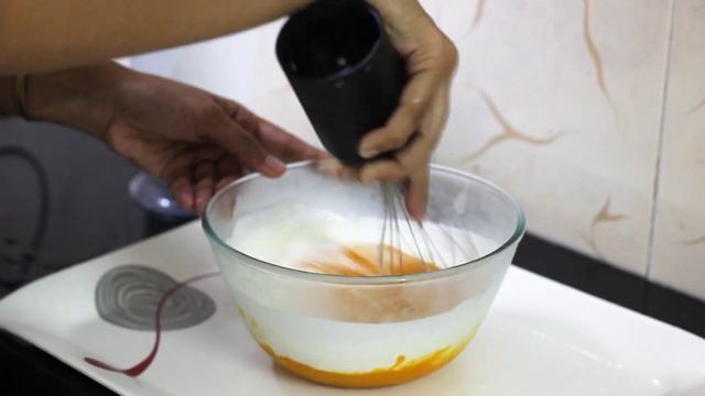 Mango Ice-Cream In Lock-Down without Condensed Milk | मैंगो आइसक्रीम बनाए | смотреть онлайн