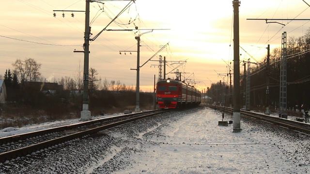 ЭР2Т-7197 (Витебское направление , вблизи станции Царское село) смотреть онлайн