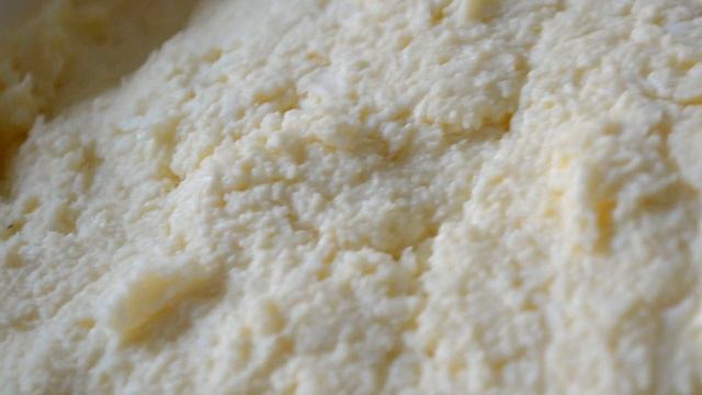 Хачапури по-Аджарски. Хачапури лодочка. Простой рецепт смотреть онлайн