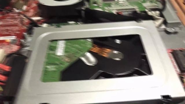 Принесли на ремонт моноблок MSi, не работает привод DVD, будем менять! смотреть онлайн