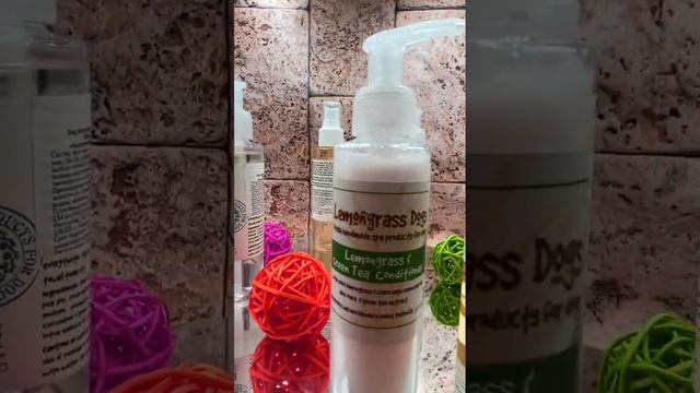 Ваши четвероногие друзья заслуживают лучшее! Натуральная косметика для собак от Lemongrass House смотреть онлайн