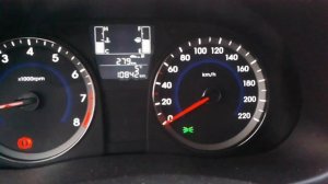 Видео: Как пользоваться бортовым компьютером в Hyundai Solaris?