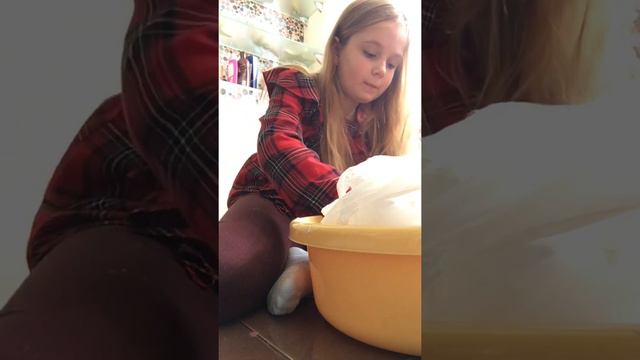 Я забыла сказать в конце надо будет его на минуту оставить на столе!Проверка рецептов Лизунов 🥺 смотреть онлайн