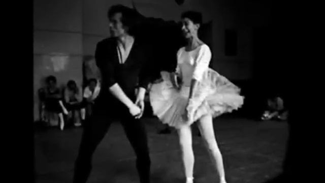 Rudolf Nureyev смотреть онлайн