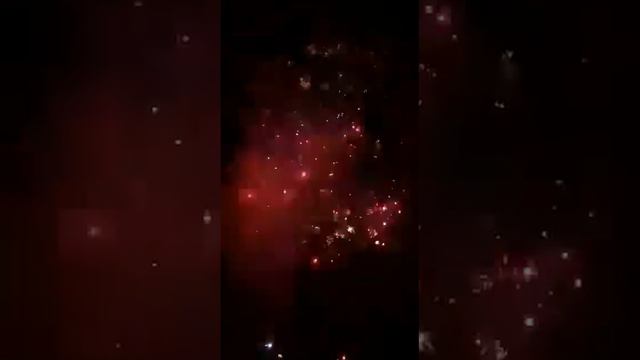 Праздничный салют ко Дню Великой Победы! смотреть онлайн