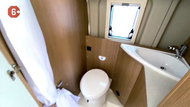 ПРАКТИЧНЫЙ и НАДЕЖНЫЙ кастенваген 2022 года. Дом на колесах с подъемной крышей Carado CV 600 смотреть онлайн