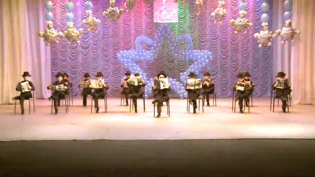 "Джентльмены" хореографическая студия "Entree" 17.12.2014, Педагог Ардак Камалиева смотреть онлайн