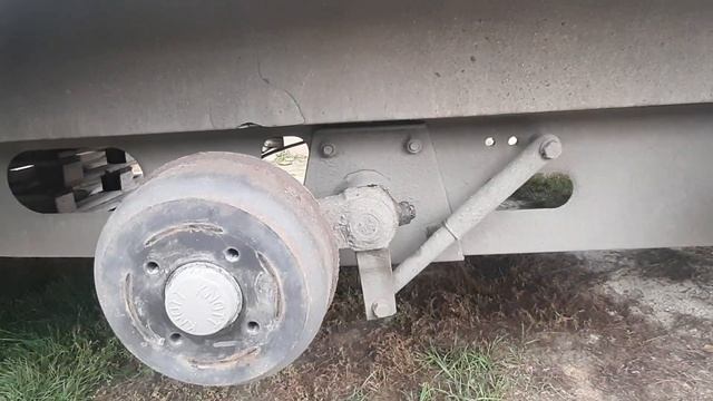 Меняем сломанный торсион на 2х осном караване ХОББИ. СТАВИМ РЕССОРЫ. смотреть онлайн