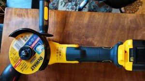УШМ DeWALT DCG405N (DCG405FN)