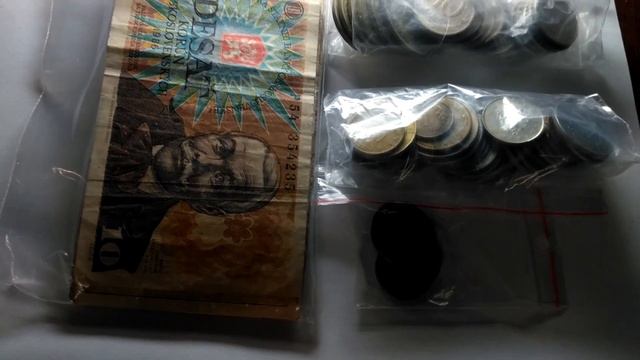 Коллекция древних монет коп пошел не плану смотреть онлайн
