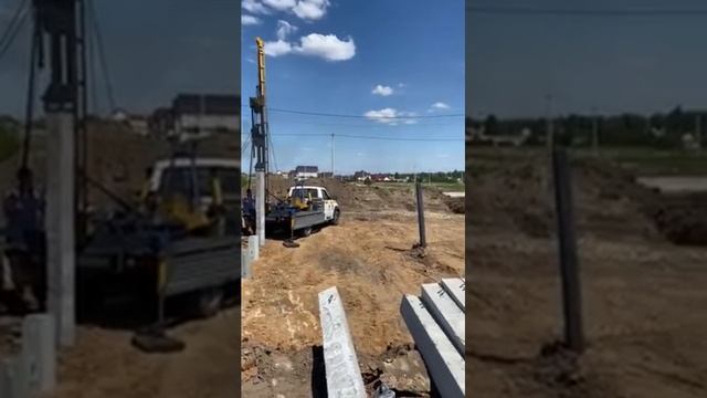 Забивка свай от компании Сваебой в Тюмени смотреть онлайн
