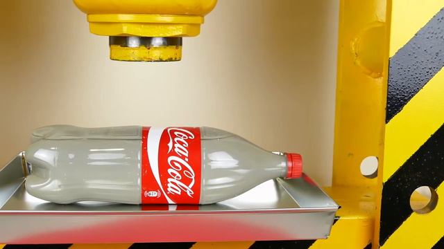 ВЫ НЕ ПОВЕРИТЕ , ЧТО ПРОИЗОШЛО С НЬЮТОНОВСКОЙ ЖИДКОСТЬЮ ПОД ПРЕССОМ смотреть онлайн
