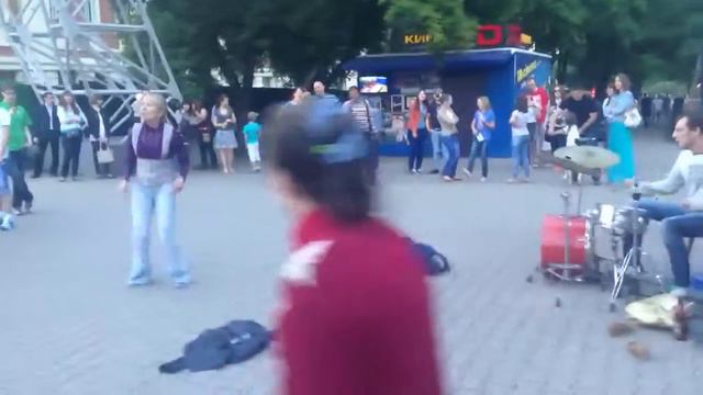 живой драм у аркады в новосибирске смотреть онлайн