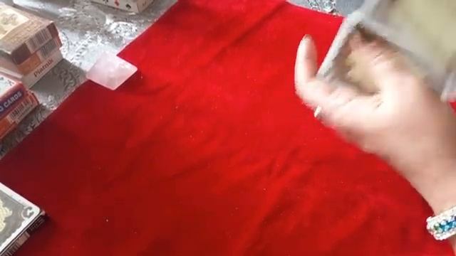 Расклад для дам на бубнового короля? смотреть онлайн