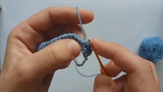 Как перейти на новый ряд при вязание крючком Уроки вязания крючком Вязание крючком для начинающих смотреть онлайн