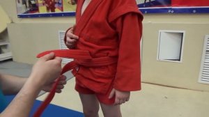 Три способа завязать пояс самбиста