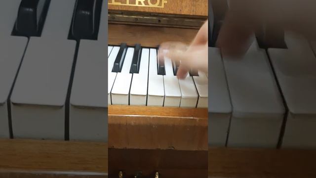 ШОК!!! Я ИГРАЮ НА ПИАНИНА (МОИ ТАЛАНТЫ) смотреть онлайн